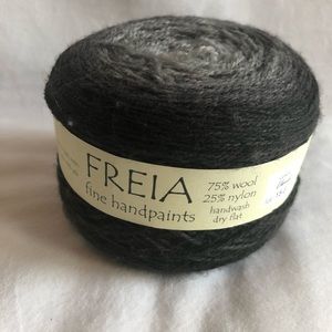 Freia Fibers Ombré Lace Weight Yarn in Cloud